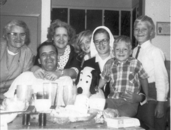462: l-r back, Marg (Norman) Norman, Della (Norman) O'Leary, Carol O'Leary, Anne Marie O'Leary,  Sean O'Leary; front, Robert Norman, Seamus O'Leary. (1969) [courtesy of Della (Norman) O'Leary]  - Marg and Della daughters of Thomas Norman &amp;amp; Jane Traverse, Marg married Peter Norman, Della  married William O'Leary; Robert son of Marg; Carol, Ann Marie, Sean and Seamus children of Della